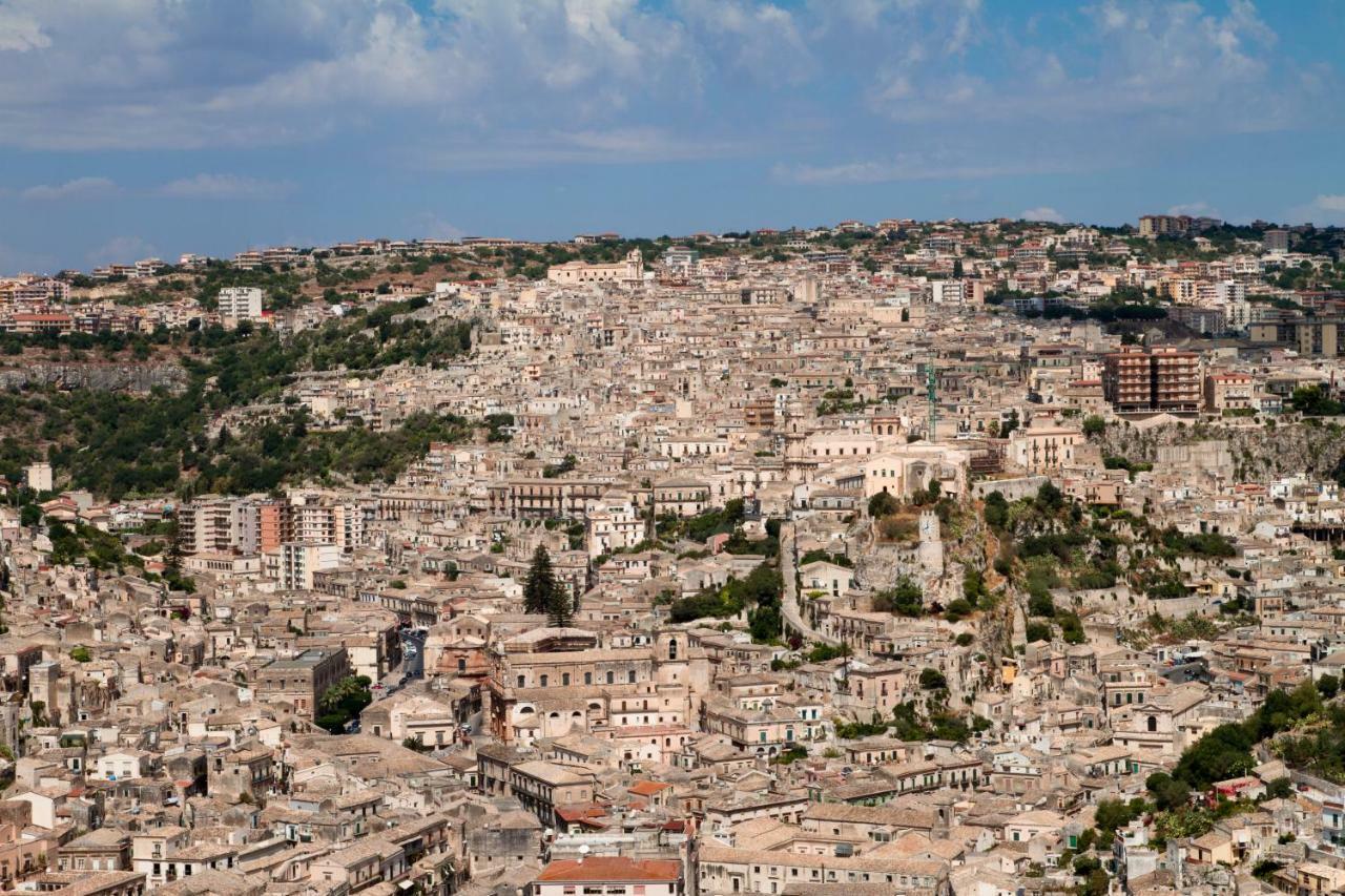Casa Degli Avi Don Neli, Immersa Nella Natura Modica Exteriör bild