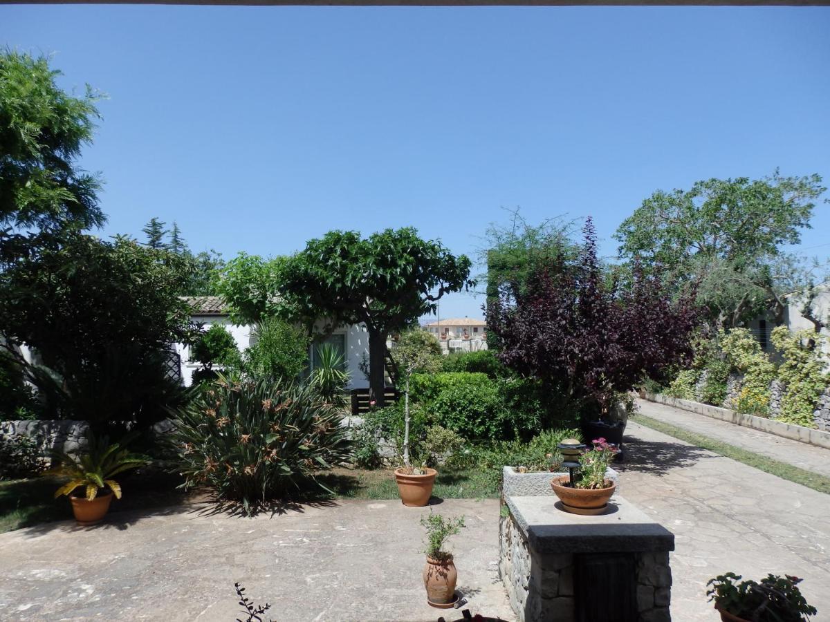 Casa Degli Avi Don Neli, Immersa Nella Natura Modica Exteriör bild