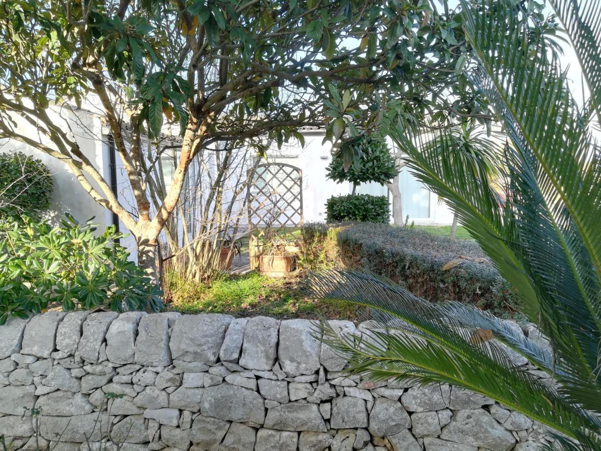Casa Degli Avi Don Neli, Immersa Nella Natura Modica Exteriör bild